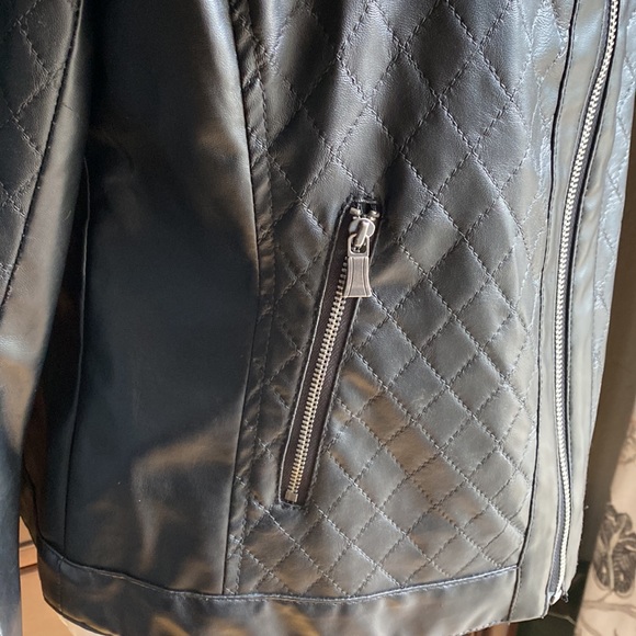 Dana Buchman bomber jacket - Picture 3 of 3